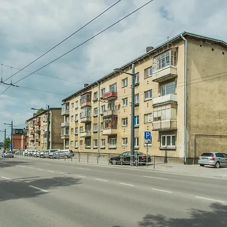 In شقة كاوناس