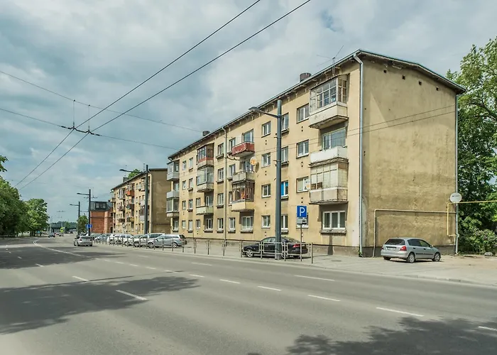 In شقة كاوناس